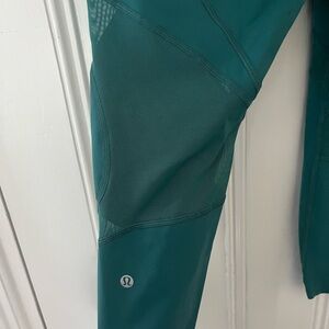 Lululemon athletica Teal cropped leggings size 12